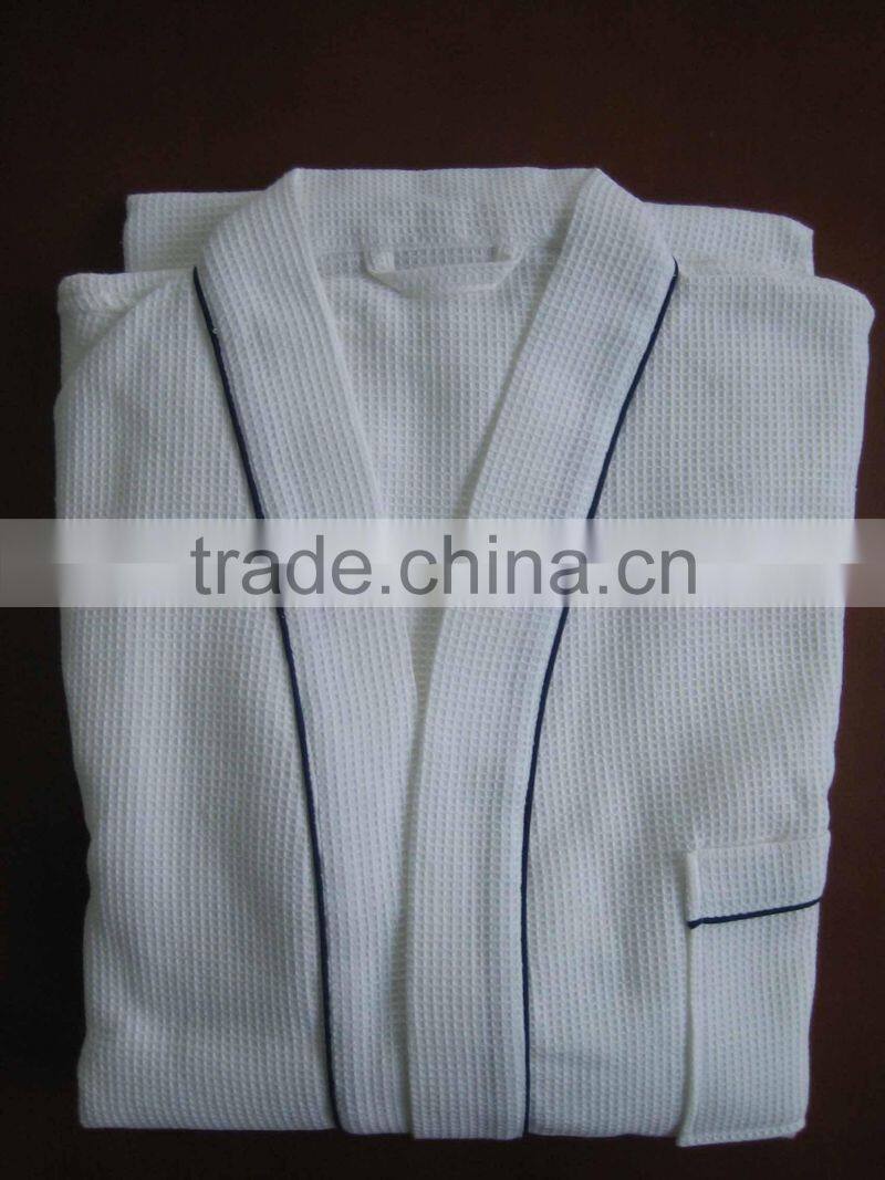 cotton quality embroidery bathrobefor hotel