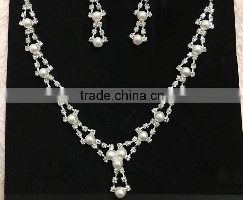 European and American Fashion Simple Imitation Pearl Women Necklace Set