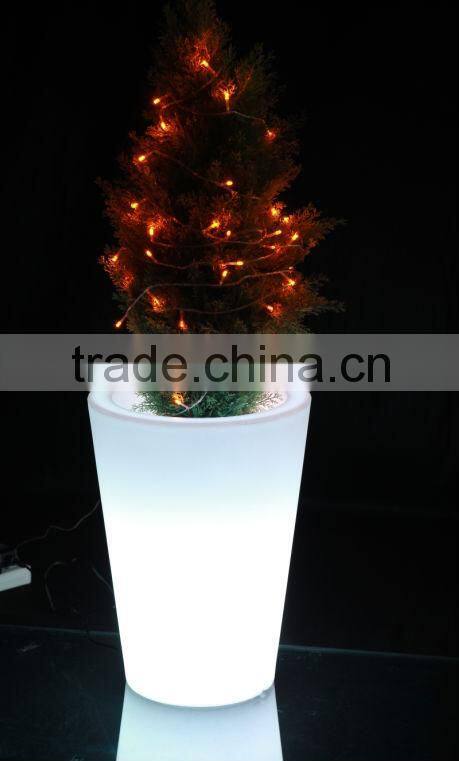 Rotational molded illuminated plastic pots