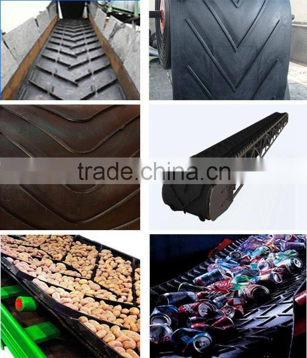 Integrally molded cleat pattern Chevron conveyor belt