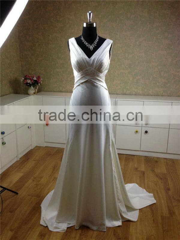 Sweetheart short sleeve Crystal Pearls long wedding dress cleaning