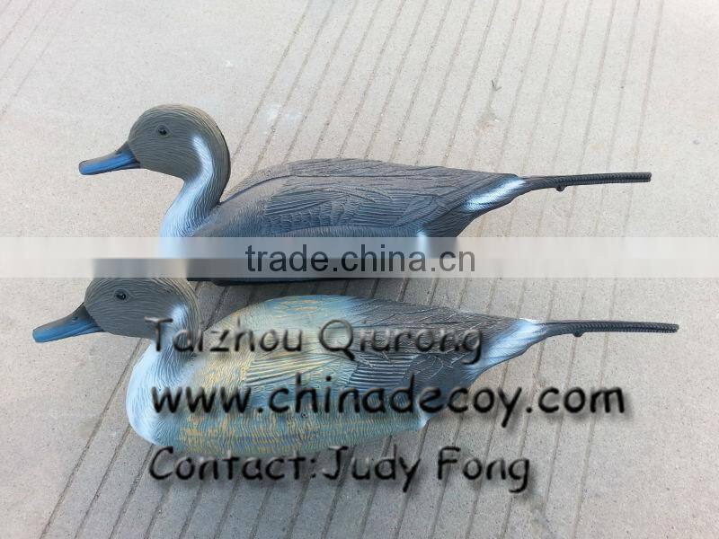 Plastic floating duck decoy for hunter hunting