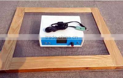 Full enclosed bee venom collector / apisin collector