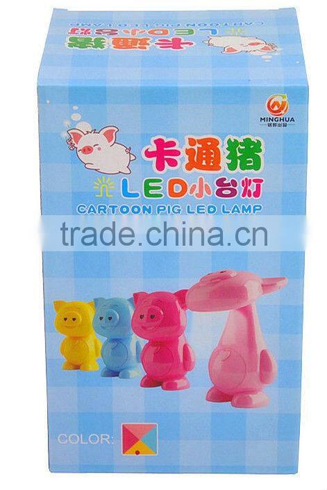 Supply fashion cartoon charging pig model table lamp