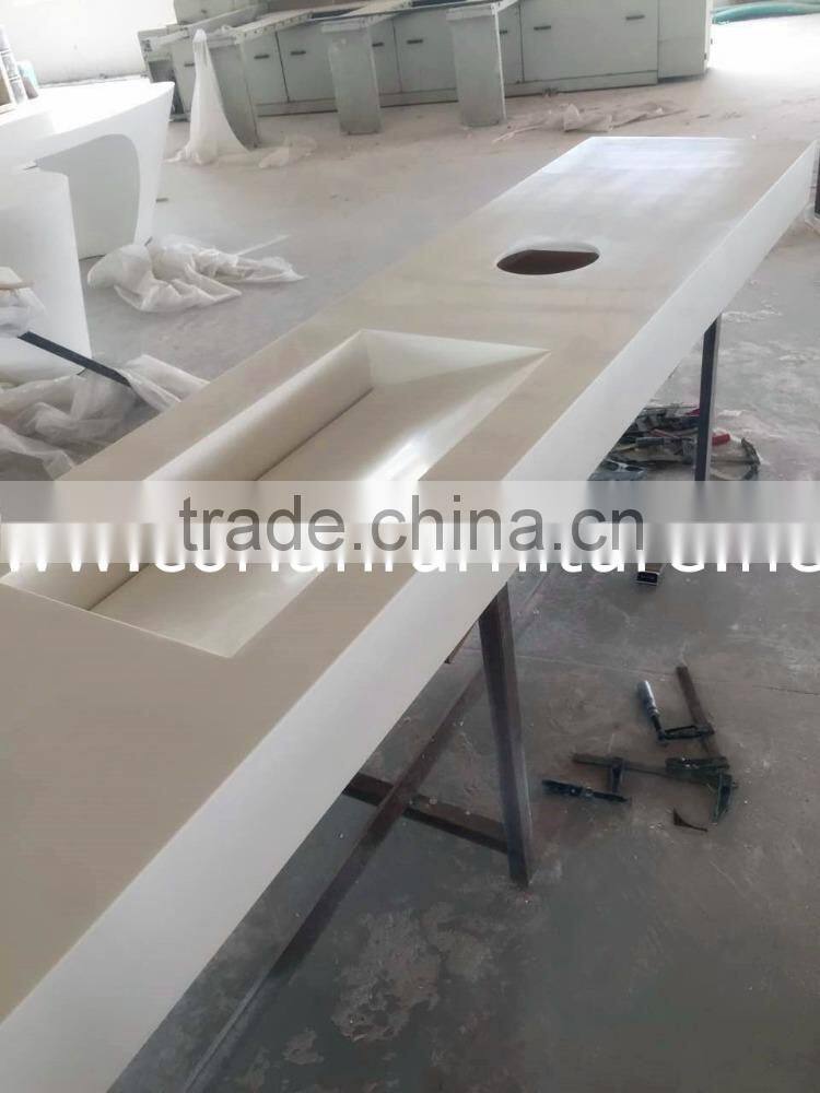 Rectangular wash basin