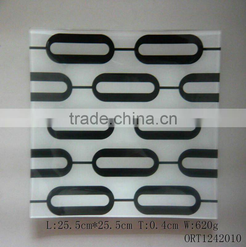 glass plate with fancy decal