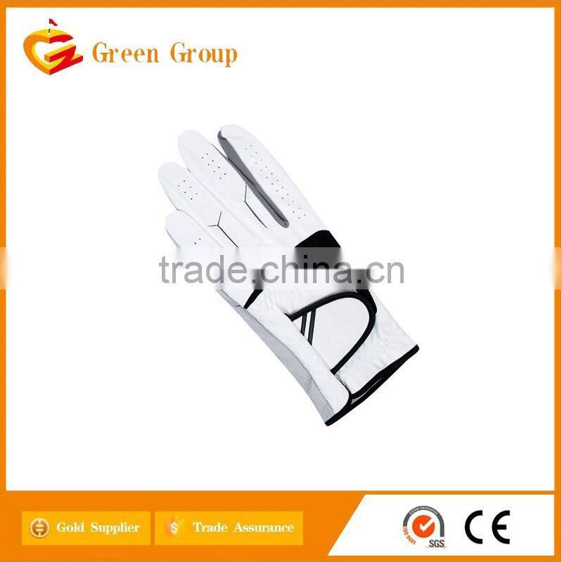 Easy to wear golf glove custom designed for golf