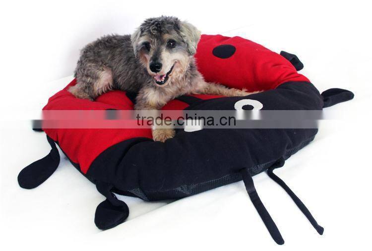 Luxury pet dog beds pet product supplies cute ladybug shape kennel decorative dog kennels