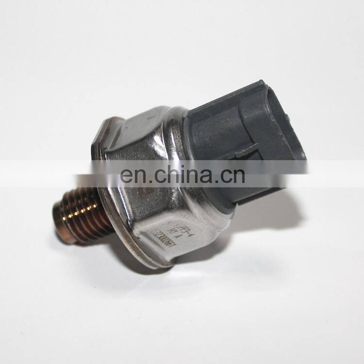 Fuel Rail Pressure Sensor 1570P1 1570.P1 for Peugeot Boxer Citroen