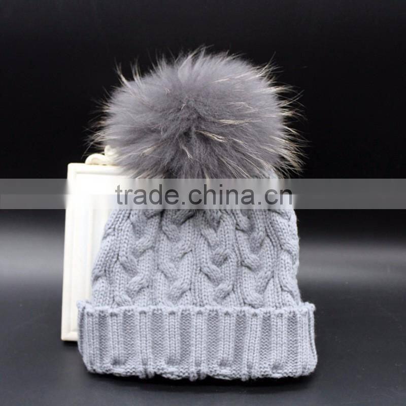 Wholesale New Colorful Detachable Raccon Fur Pompom Fashion Girls Winter Caps