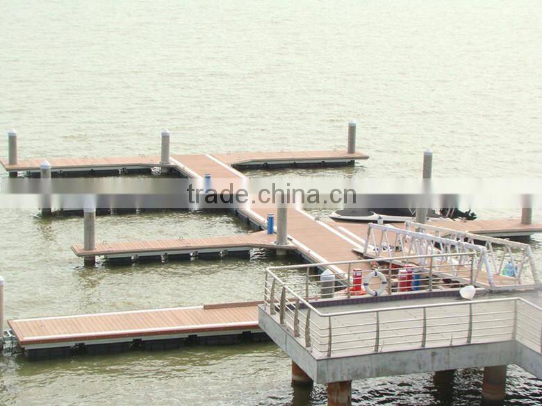 HDPE floating docks