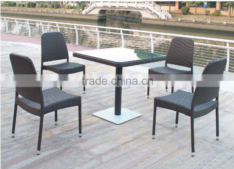 cheap outdoor dinning table set with chairs