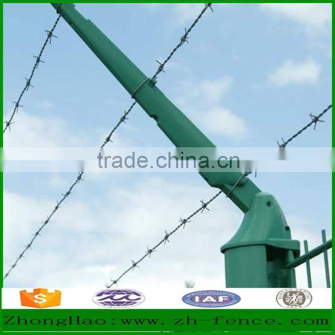 Hot dipped galvanized or PVC coated Barbed Wire Fencing farmland fence