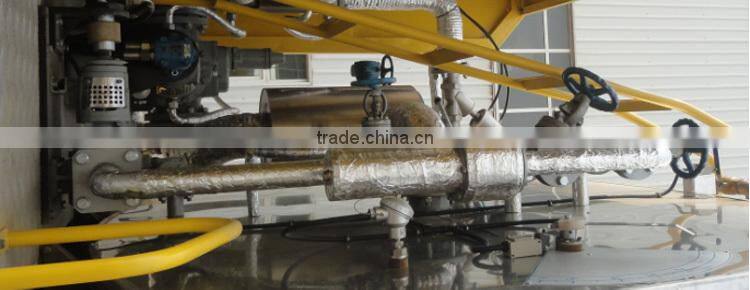 Synchronous chip sealer with 6CBM asphalt tank