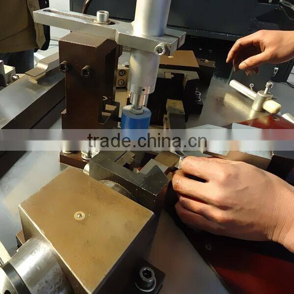 China OEM Hydraulic Aluminum Window and Door Corner Crimping Machine for Sale