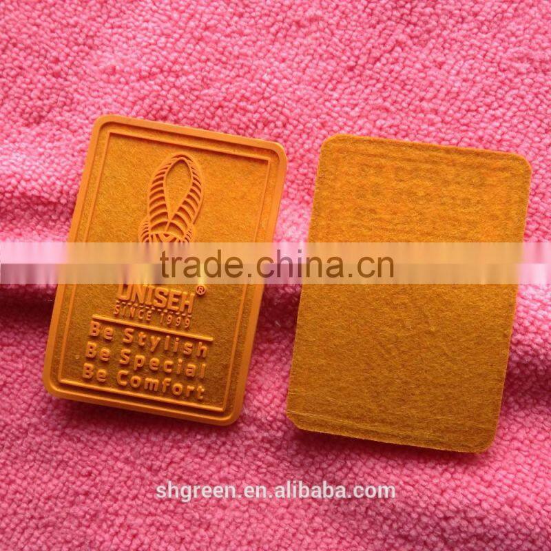 Microfibre basis raised rubber animal foot logo patch