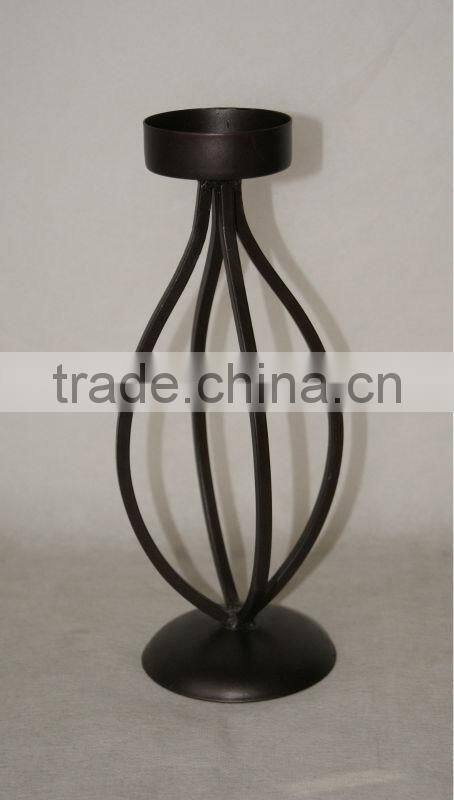 Black iron candle holder stand