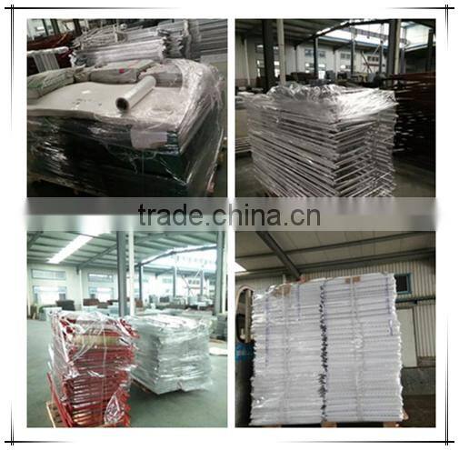 Plastic flat mesh for poultry