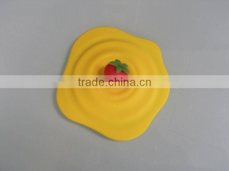 2014 New creative Cartoon porcelain cup silicone lid