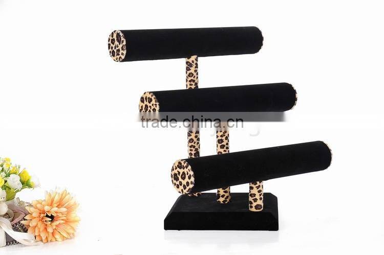 2016 classical 3 tiers wooden bracelet display stand wholesale