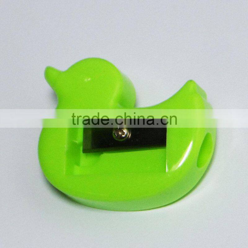 One hole plastic duck shaped novelty cartoon pencil sharpener