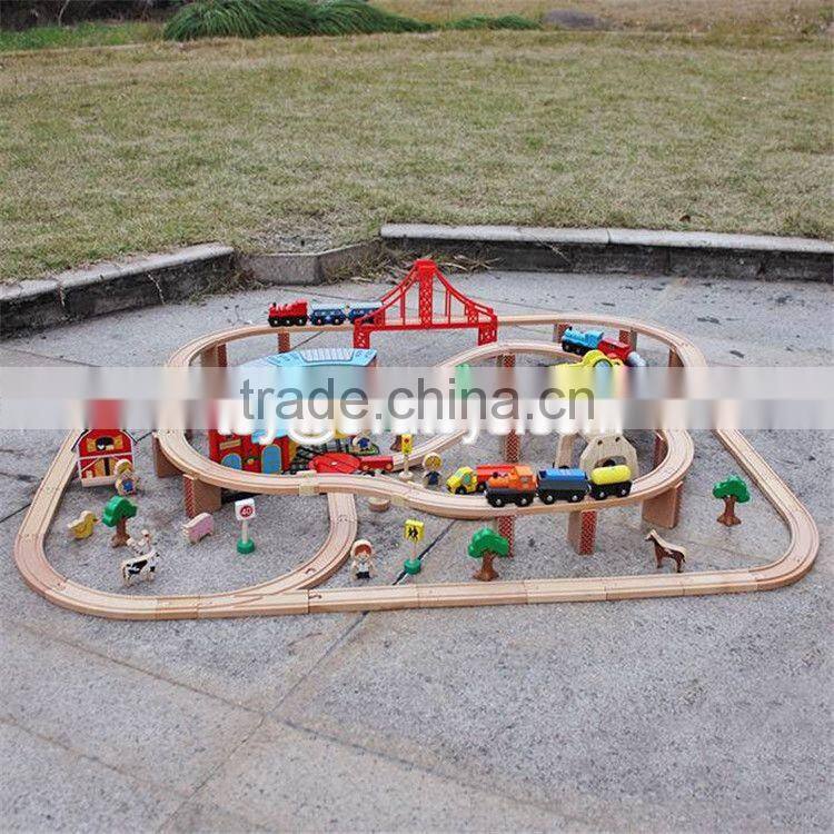 New style 142 pcs children construction toy wooden toy train track W04C072