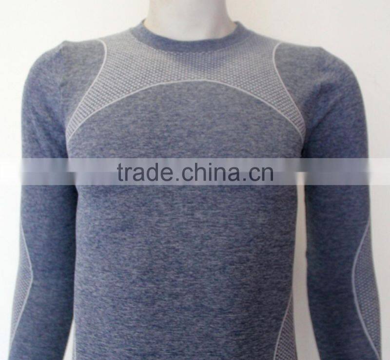 Seamless comfortable cycling jersey for men