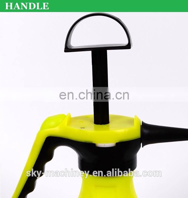 2 liters capacity plastic horticulture sprayer garden