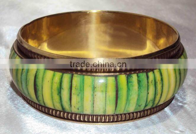 Turquoise Color Bone Chips Brass Bangle, Women Metal Bangle 11834