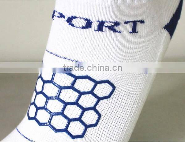 Promotional Items Cotton Grid Anti-slip Basketball Socks Sports Soccer Socks