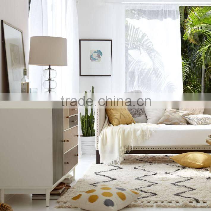 0627-11 Strung together like beads on a necklace, the Abacus Glass act Clear Table Lamp