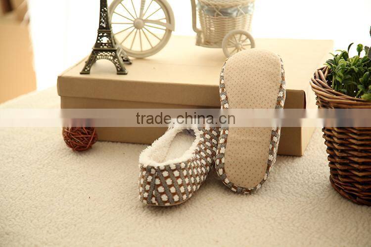 Fashionable wide style soft sole ladies dance shoes
