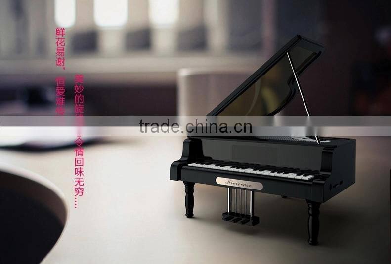 2015 New design portable mini bluetooth wireless piano speaker