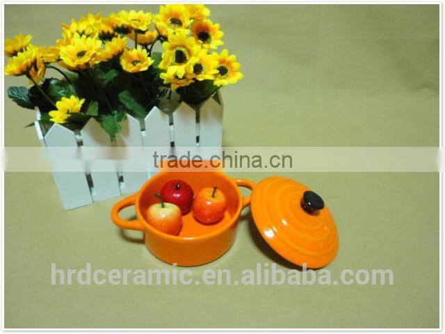 wholesale daily use round porcelain with lid ceramic bakeware