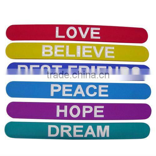 customized promotional silicone slap bands