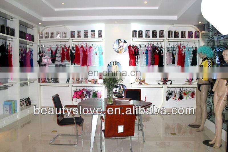 Young teen in bra and panties inner wears lingerie wonder beauty