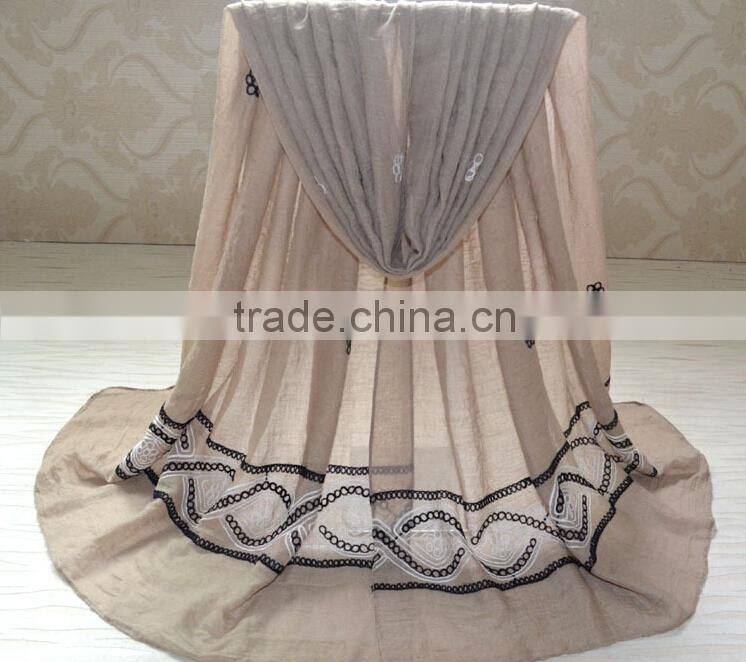Wholesale Embroidery Design Fashion Ladies Cotton Scarf Shawl