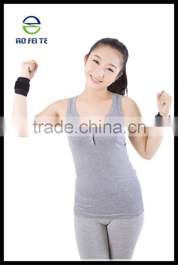 2015 New Wholesale Sports Breathable Support Wrist Brace