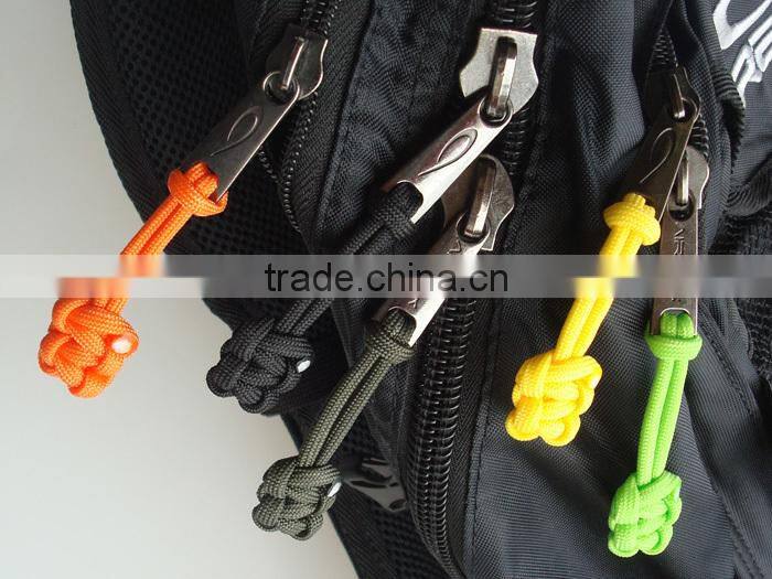 Custom Design Braided Handmade Cobra Weaving Paracord Zipper Puller Fist Knot Paracord Zipper Puller