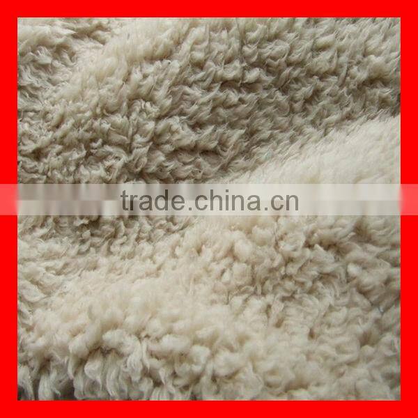 Polyester Colour Lilac Solid Dyed Sherpa Fur Fabric
