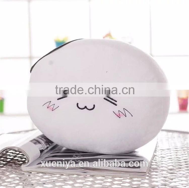 Whats App China High Quality Custom White Emoji Round Cushion Stuffed Pillow