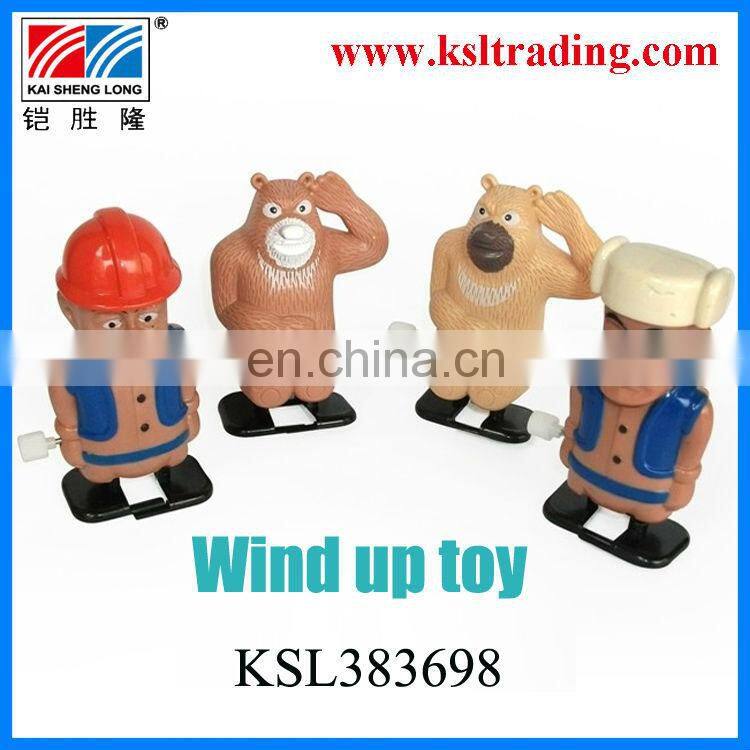 plastic wind up giraffe toy