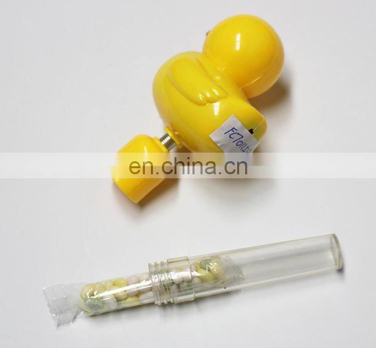 Cute duck shape shaking noise maker toy with candy