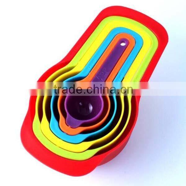 Amazon supply FDA approved rainbow plastic powder carved measuring spoons and cups set of 6pcs 138g ABS measuring spoons