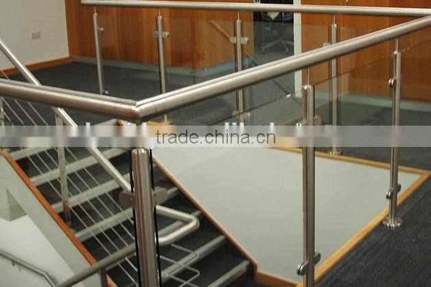 Stainless steel stair balustrade used in supermarket