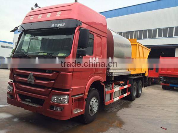 6x4 Sinotruck howo synchronous asphlat chip sealer