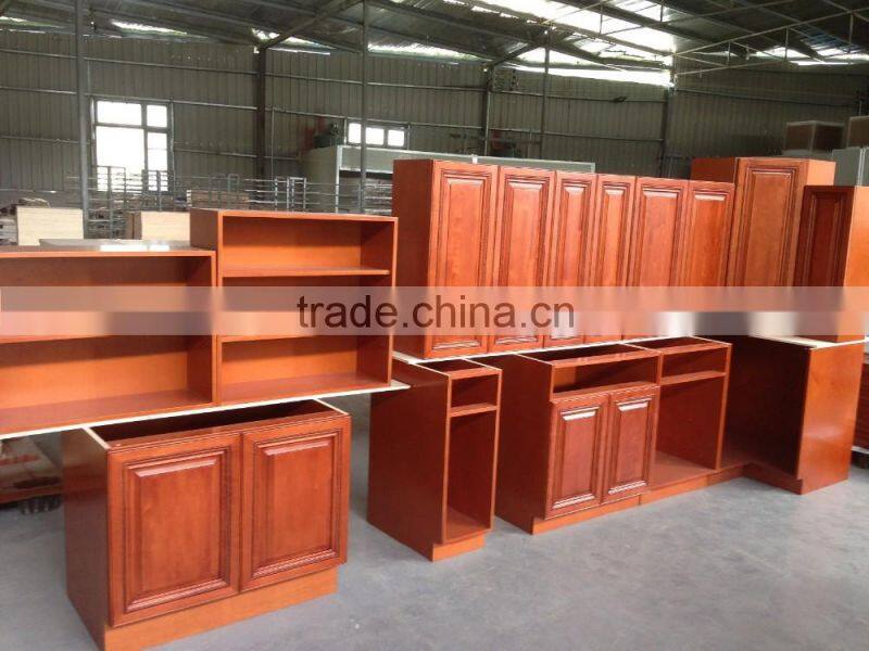 costom style walk in closet