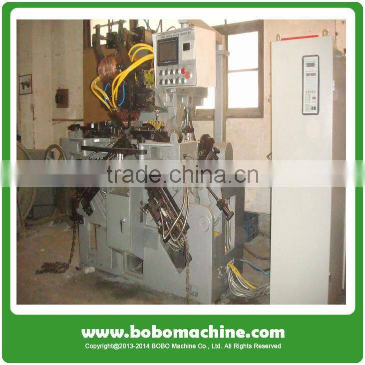 Flash butt welding machine for chain making