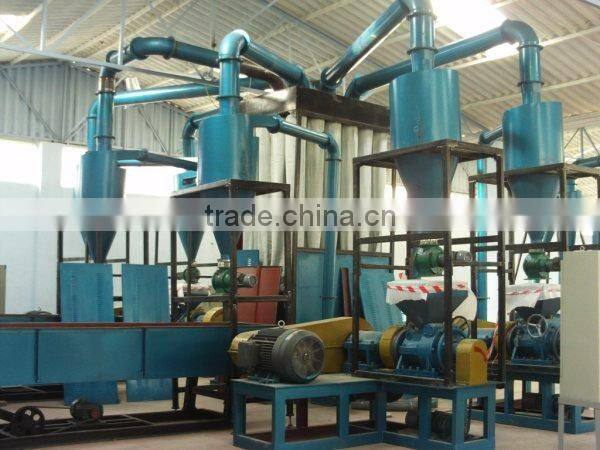 Tire recycling machine