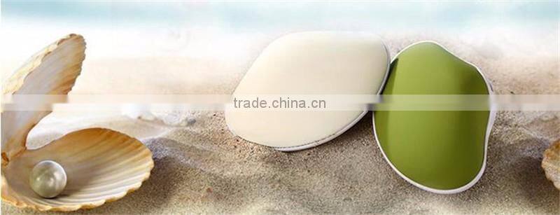 Shell charge hand warmer Portable mini hand warmer Electric heating treasure with mobile power supply and electric torch